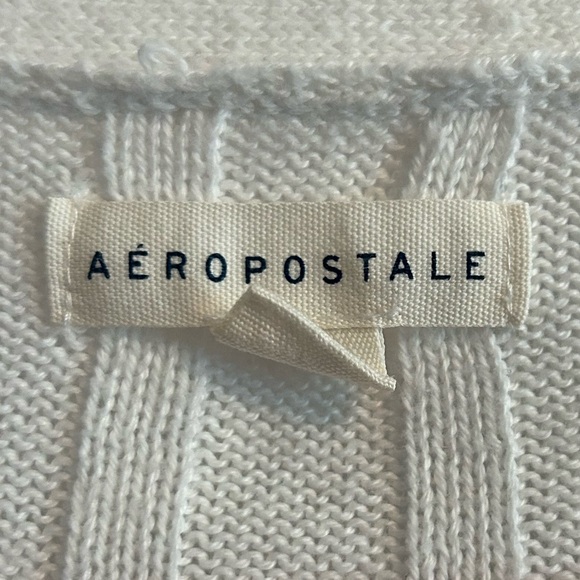 Aeropostale, Cropped Button Up Sweater. - Picture 4 of 4